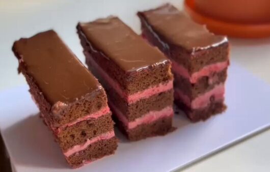 Strawberry Jello Cake Recipe
